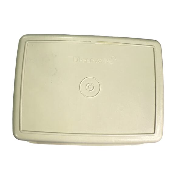 Tupperware Vintage Almond Ice Cream Keeper and Translucent Lid #2 - Picture 7 of 13